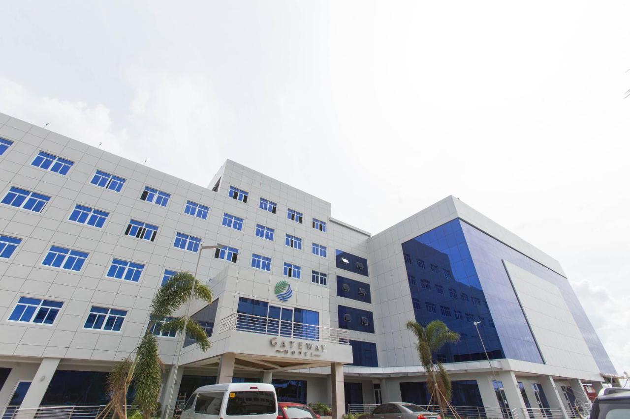 Iloilo Gateway Hotel And Suites Pavia Exterior photo